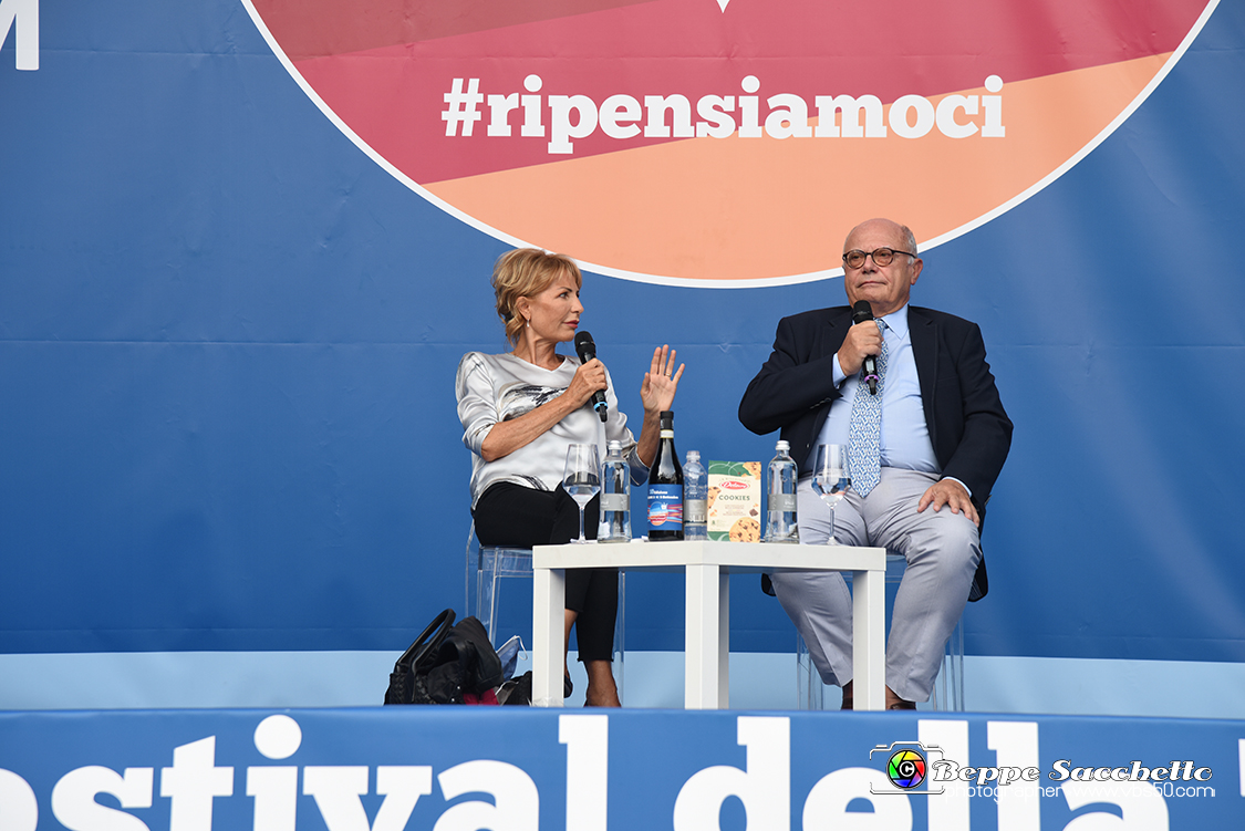 VBS_7954 - Lilli Gruber intervista Massimo Galli Infettivologo.jpg